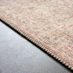 Wecon Home Kurzflorteppich Past Future - Kunstfaser - Warmes Beige - 160 x 230 cm 17 Wecon Home Kurzflorteppich Past Future - Kunstfaser - Warmes Beige - 160 x 230 cm -Teppiche populaire boutique 1000148033 181219 11195801294 GALLERYIMAGES P000000001000148033