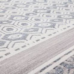 Kayoom Kurzflorteppich Mirage 210 - Webstoff - Grau - 120 x 170 cm 7 Kayoom Kurzflorteppich Mirage 210 - Webstoff - Grau - 120 x 170 cm -Teppiche populaire boutique 1000165068 190315 16002701173 GALLERYIMAGES P000000001000165068