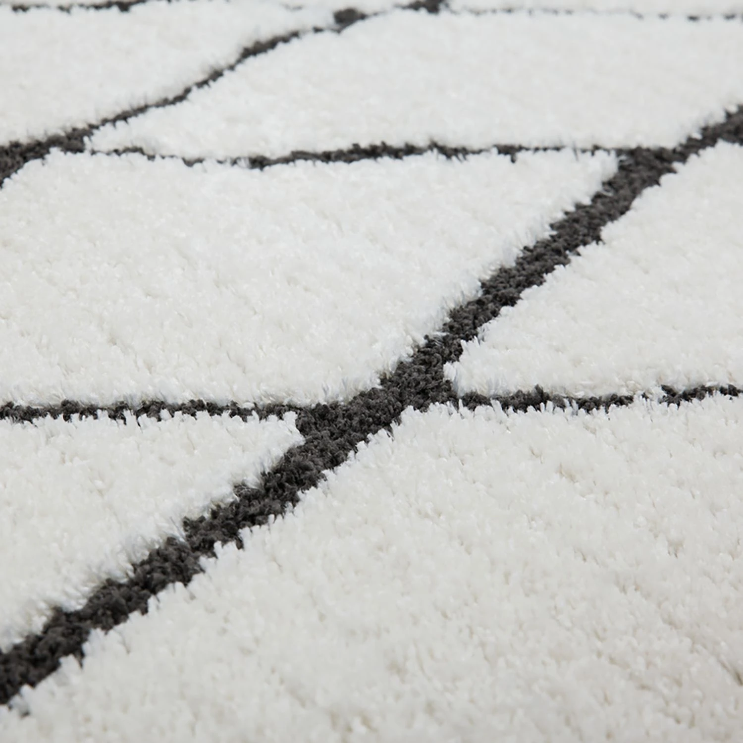 Kayoom Hochflorteppich Agadir 310 - Webstoff - Schwarz - 230 x 160 cm 4 Kayoom Hochflorteppich Agadir 310 - Webstoff - Schwarz - 230 x 160 cm – Bild 4