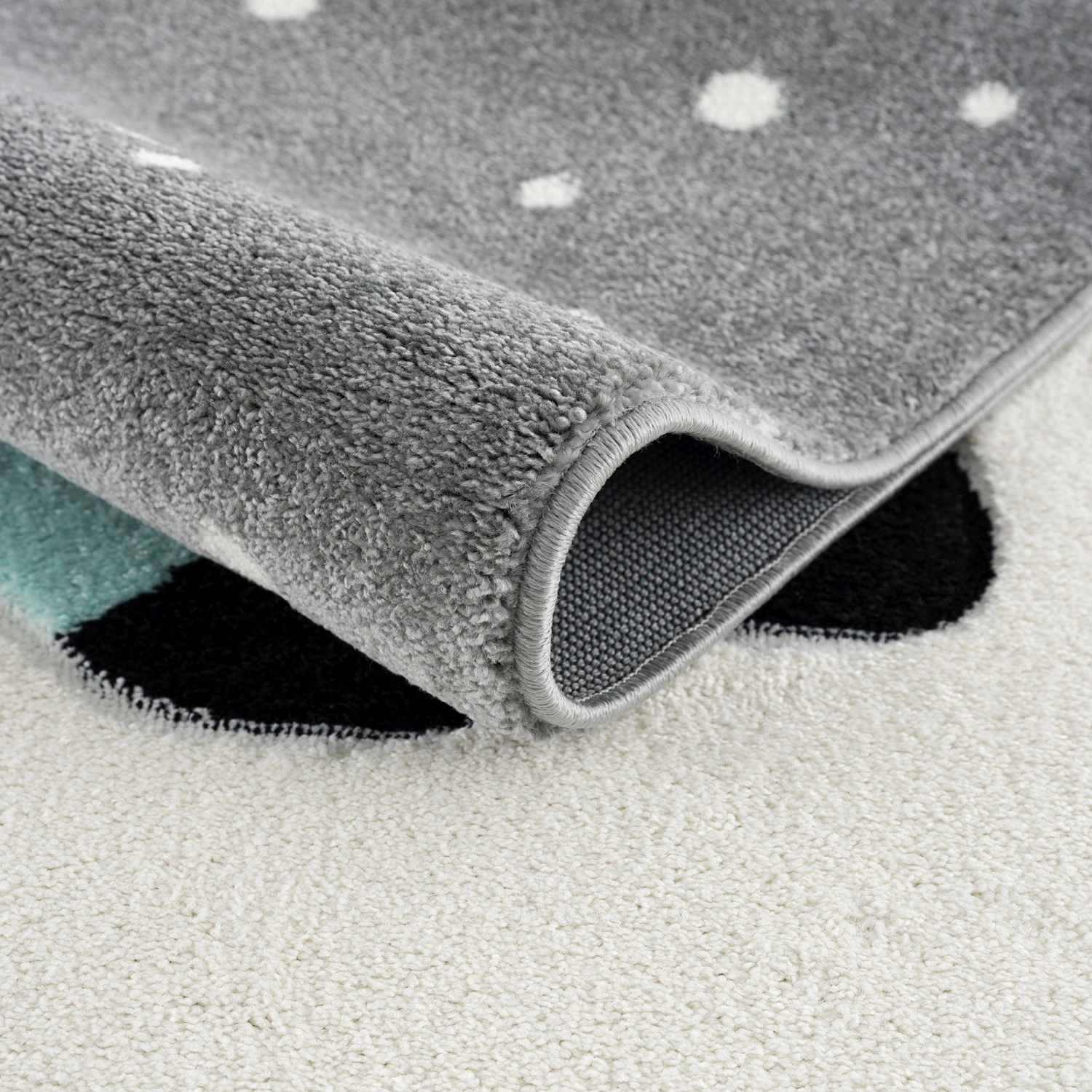 Svanhilde Kinderteppich Pinguin Elliot - Kunstfaser - Grau / Schwarz 4 Svanhilde Kinderteppich Pinguin Elliot - Kunstfaser - Grau / Schwarz – Bild 4