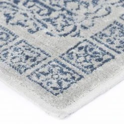 Luxor living Teppich Famos II - Viskose - Weiß / Dunkelblau - 80 x 150 cm 9 Luxor living Teppich Famos II - Viskose - Weiß / Dunkelblau - 80 x 150 cm -Teppiche populaire boutique 1000232717 201210 09382700311 DETAILS P000000001000232717