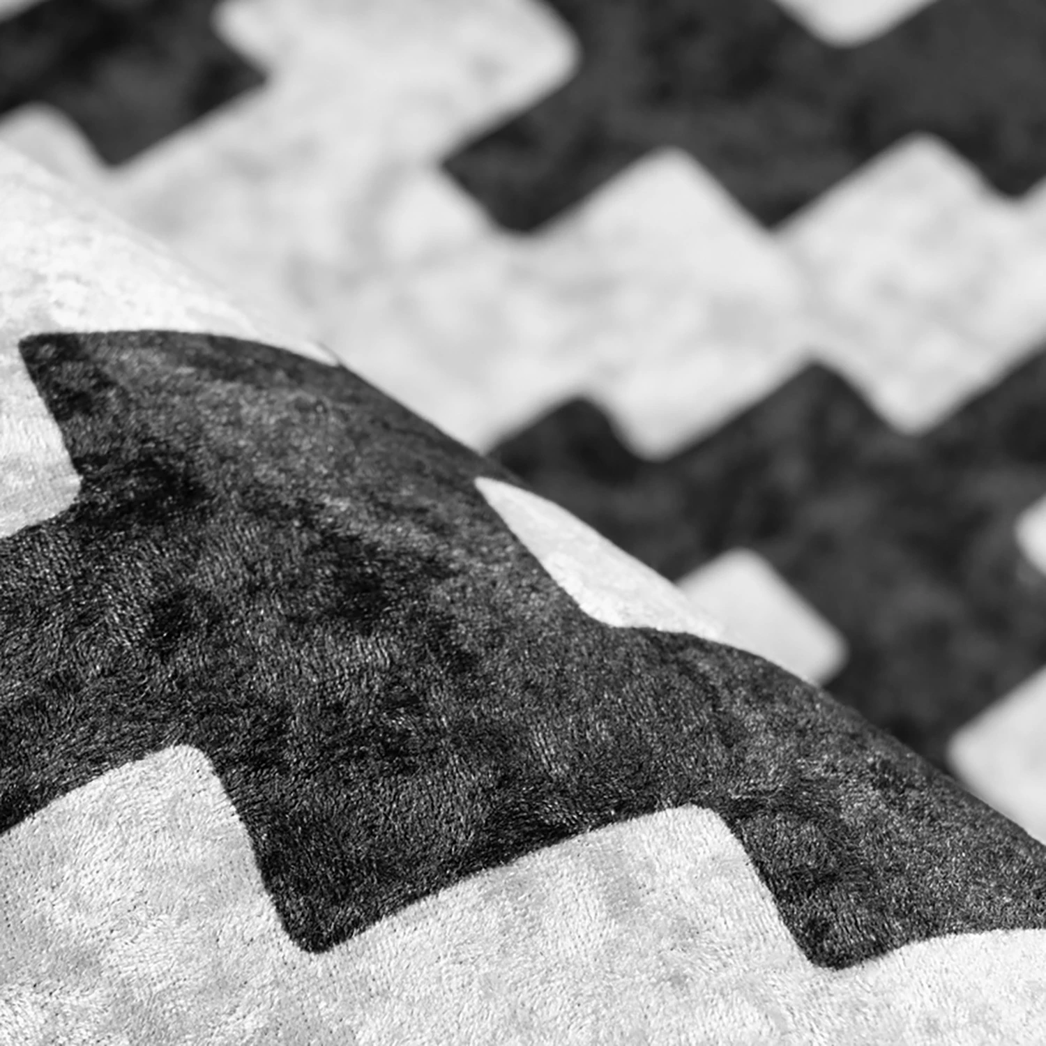 Kayoom Kurzflorteppich Sally 225 - Kunstfaser - Schwarz / Weiß - 120 x 170 cm 4 Kayoom Kurzflorteppich Sally 225 - Kunstfaser - Schwarz / Weiß - 120 x 170 cm – Bild 4