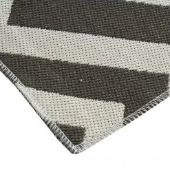 Top Square In-/Outdoorteppich Saal - Kunstfaser - Elfenbein / Grau - 160 x 230 cm 8 Top Square In-/Outdoorteppich Saal - Kunstfaser - Elfenbein / Grau - 160 x 230 cm -Teppiche populaire boutique 1000267776 220314 040 DETAILS P000000001000267776