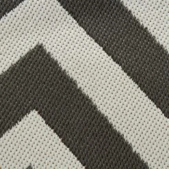 Top Square In-/Outdoorteppich Saal - Kunstfaser - Elfenbein / Grau - 160 x 230 cm 11 Top Square In-/Outdoorteppich Saal - Kunstfaser - Elfenbein / Grau - 160 x 230 cm -Teppiche populaire boutique 1000267776 220314 060 DETAILS P000000001000267776