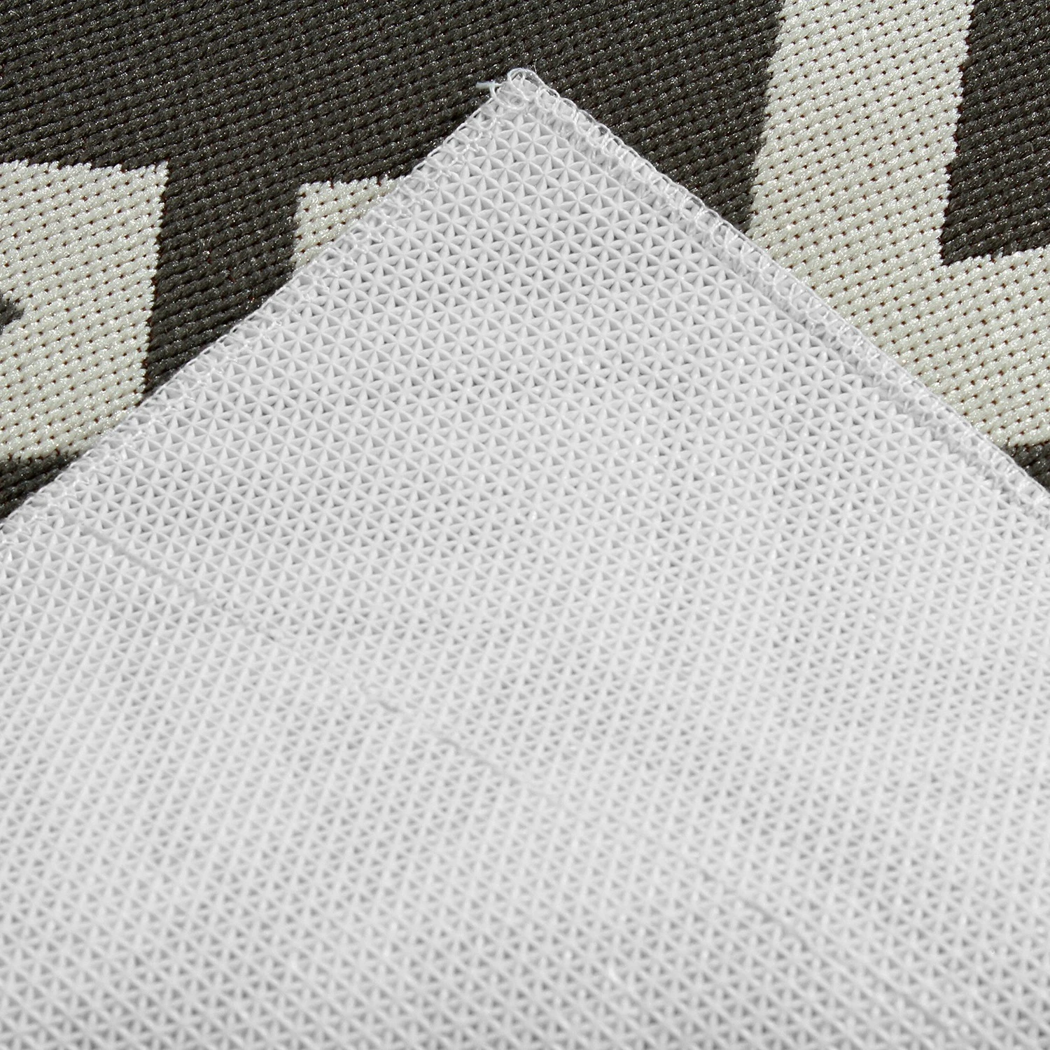 Top Square In-/Outdoorteppich Coolant - Kunstfaser - Elfenbein / Grau - 160 x 230 cm 4 Top Square In-/Outdoorteppich Coolant - Kunstfaser - Elfenbein / Grau - 160 x 230 cm – Bild 4