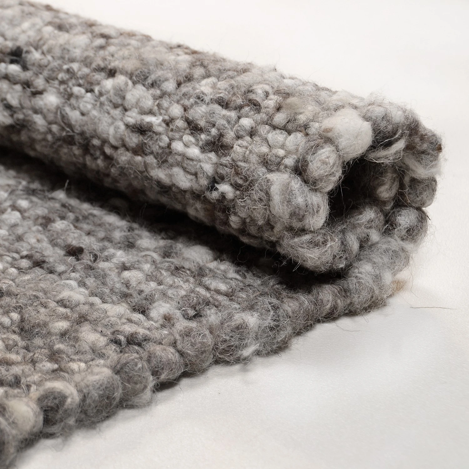 THEKO die markenteppiche Wollteppich Berberina Super - Schurwolle - Grau - 70 x 130 cm 5 THEKO die markenteppiche Wollteppich Berberina Super - Schurwolle - Grau - 70 x 130 cm – Bild 5