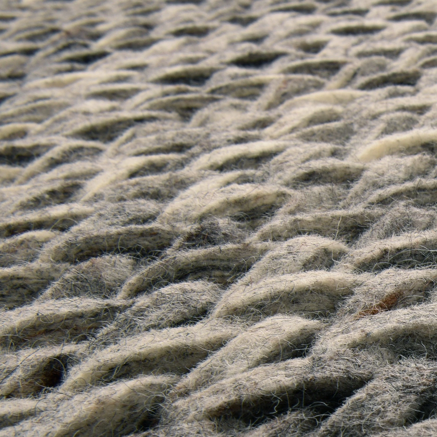 THEKO die markenteppiche Wollteppich Arlberg - Schurwolle - Lichtgrau - 70 x 140 cm 5 THEKO die markenteppiche Wollteppich Arlberg - Schurwolle - Lichtgrau - 70 x 140 cm – Bild 5