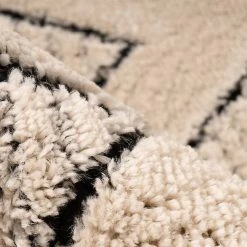 INSTYLE by Kayoom Hochflorteppich Lovis 300 - Polypropylen - Creme - 160 x 230 cm 9 INSTYLE by Kayoom Hochflorteppich Lovis 300 - Polypropylen - Creme - 160 x 230 cm -Teppiche populaire boutique 1000334155 220303 032 DETAILS P000000001000334155