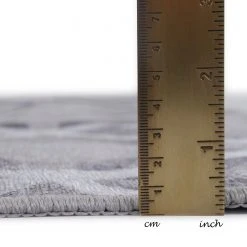 Gino Falcone Kurzflorteppich Serena I - Polyester - Grau - 50 x 80 cm 17 Gino Falcone Kurzflorteppich Serena I - Polyester - Grau - 50 x 80 cm -Teppiche populaire boutique 1000334636 220301 091 DETAILS P000000001000334636