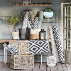 Butlers In-/ Outdoorteppich COLOUR CLASH Mosaik - Polypropylen / recyceltes Material - Grau -Teppiche populaire boutique 1000338255 220228 021 MOOD DETAILS P000000001000338255 mood