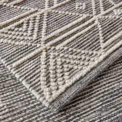 Butlers Kurzflorteppich GOOD LOOM - Wolle / Baumwolle - Dunkelbraun / Creme 9 Butlers Kurzflorteppich GOOD LOOM - Wolle / Baumwolle - Dunkelbraun / Creme -Teppiche populaire boutique 1000338268 220228 030 DETAILS P000000001000338268