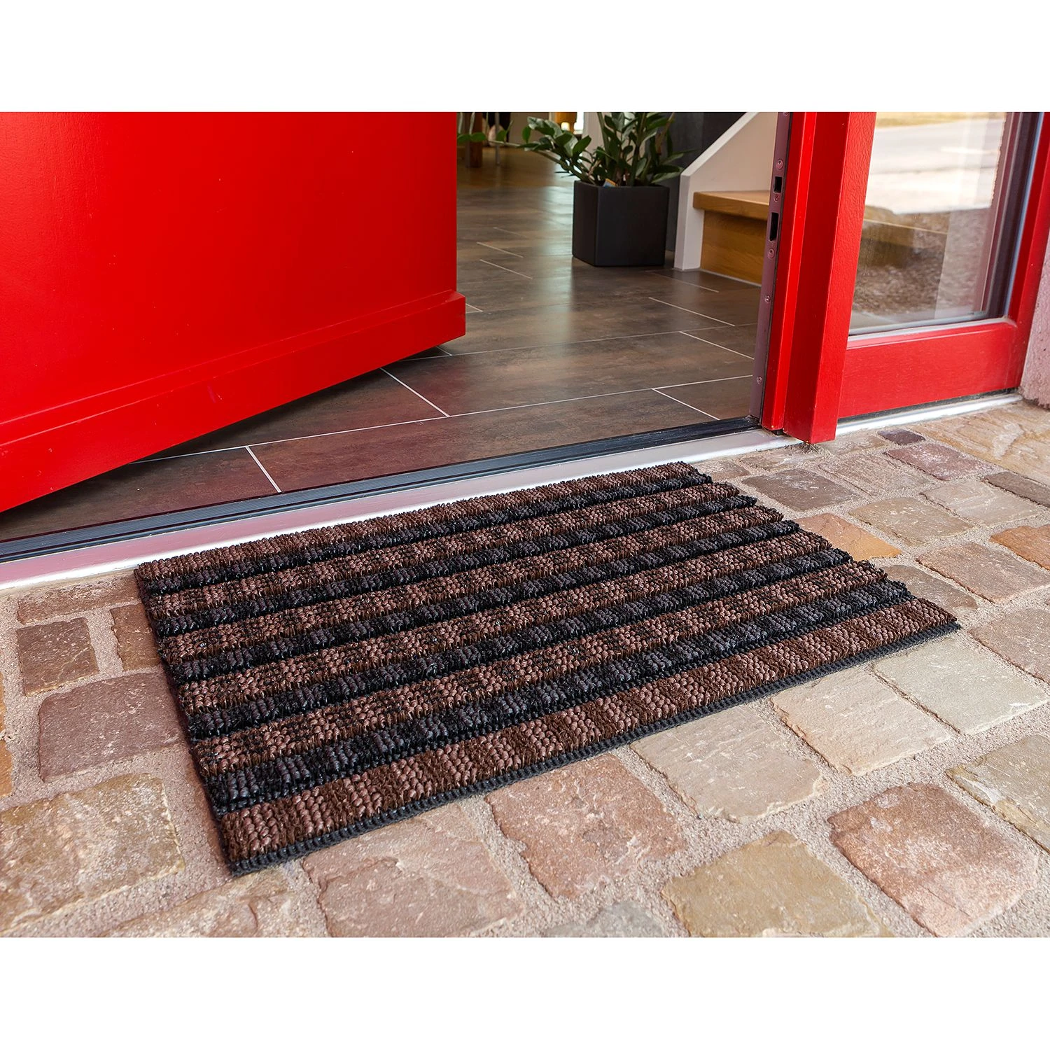 Astra Fußmatte Poly Brush - Weinrot - 50 x 80 cm 2 Astra Fußmatte Poly Brush - Weinrot - 50 x 80 cm – Bild 2